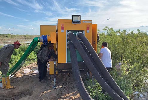 Flood control mobile diesel pump